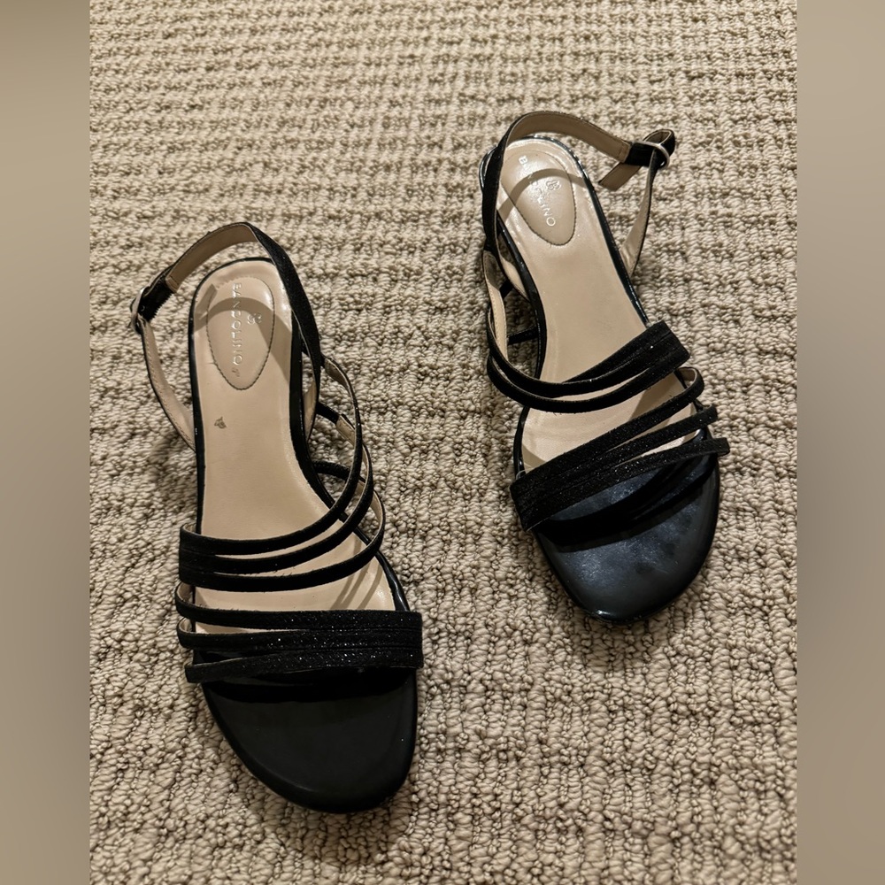 Sandals like new!